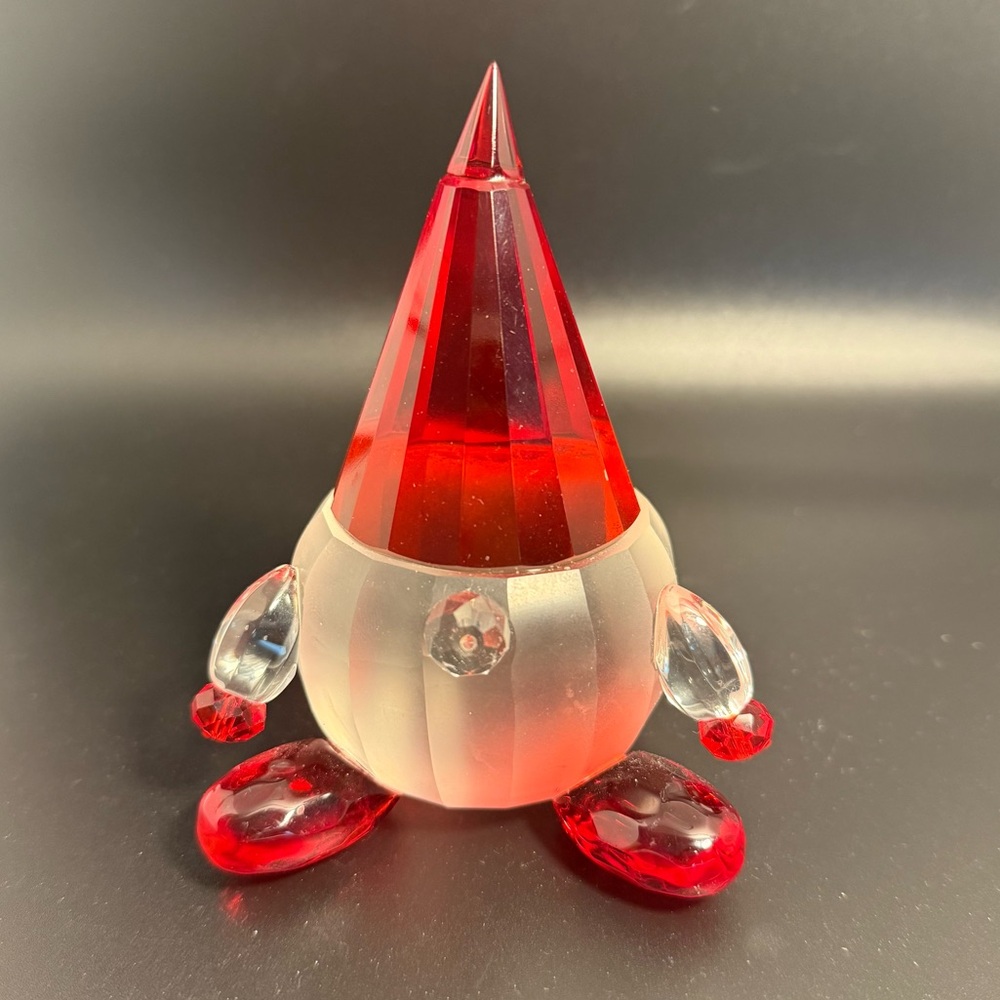 SIMON DESIGNS Gnome Paperweight  Red And Clear Figurine Crystal.